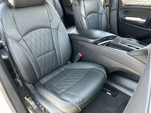 Used 2024 Buick Enclave Avenir w/ Avenir Technology Package FWD image 29