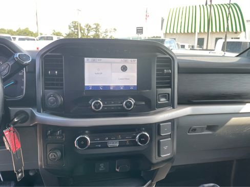 Used 2022 Ford F150 XLT w/ Equipment Group 301A Mid RWD image 16