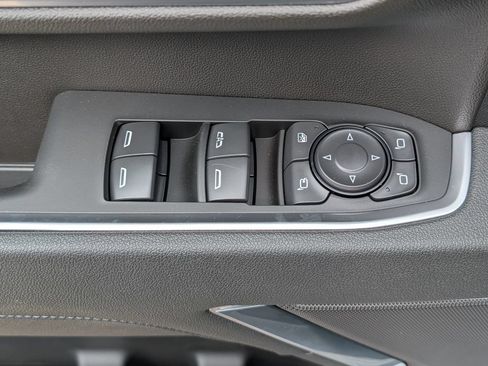 New 2026 Chevrolet Silverado 3500 LT w/ Convenience Package AWD/4WD image 13
