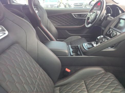 Used 2020 Jaguar F-TYPE SVR AWD/4WD image 10