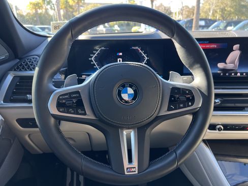 Certified 2025 BMW X6 M60i AWD/4WD image 18