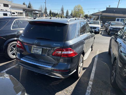 Used 2013 Mercedes-Benz ML 350 4MATIC image 4
