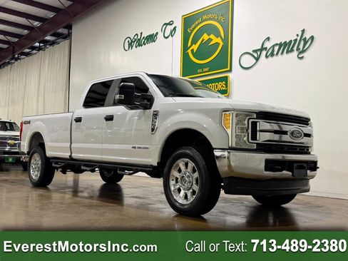 Used 2017 Ford F350 XL w/ Power Equipment Group AWD/4WD image 1