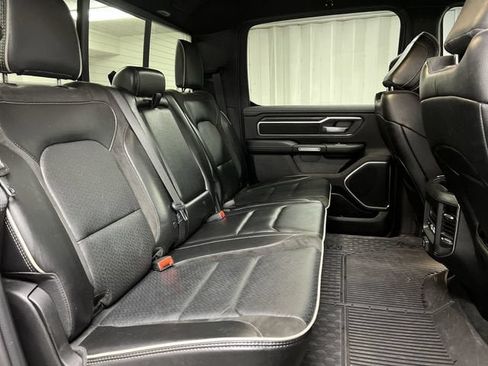 Used 2024 RAM 1500 Laramie AWD/4WD image 27