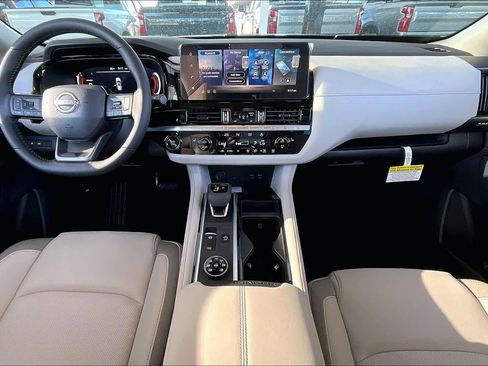 New 2026 Nissan Pathfinder SL AWD/4WD image 5