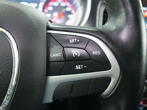 Used 2016 Dodge Charger SXT RWD image 30