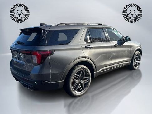 New 2026 Ford Explorer ST w/ Sun And Sound Package image 5