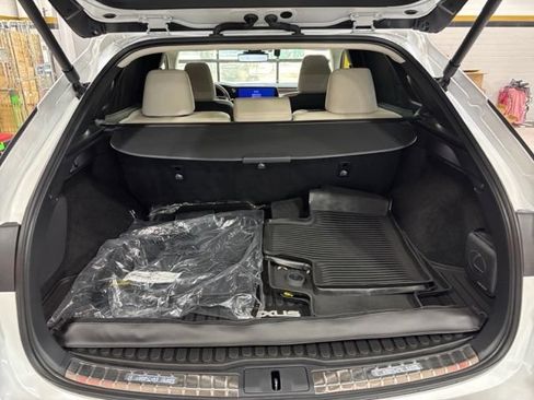 Used 2024 Lexus RX 350 w/ Convenience Package AWD/4WD image 27