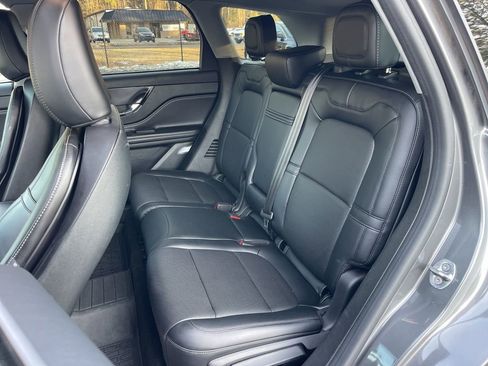 Used 2022 Lincoln Corsair AWD w/ Equipment Group 101A image 21