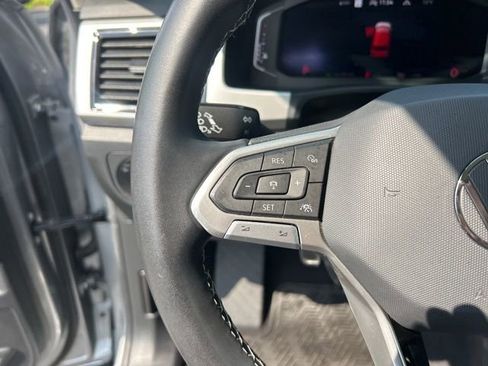 Used 2023 Volkswagen Atlas SEL AWD/4WD image 19