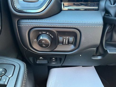 New 2026 RAM 1500 Limited AWD/4WD image 16