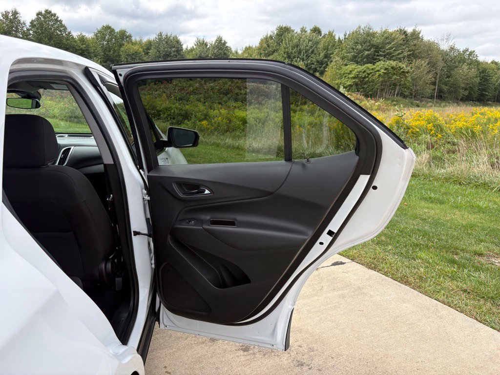 Used 2020 Chevrolet Equinox LT FWD image 31