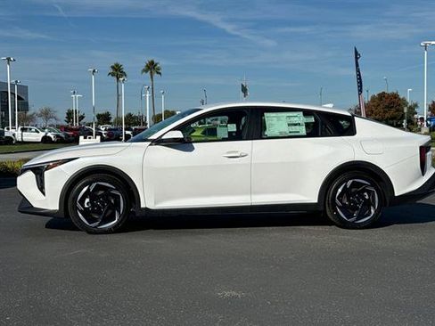 New 2025 Kia K4 EX image 7