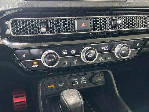 Used 2024 Honda Civic Touring image 28