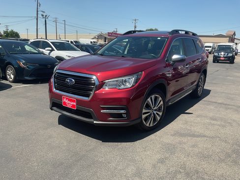 Used 2019 Subaru Ascent Touring AWD/4WD image 2