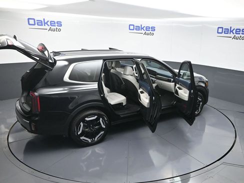 New 2025 Kia Telluride EX w/ EX Captain's Chair Package image 62