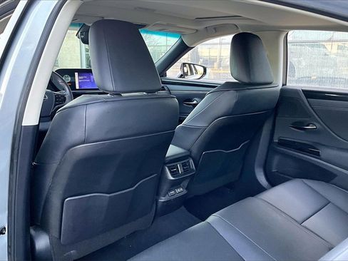 Used 2023 Lexus ES 350 image 31