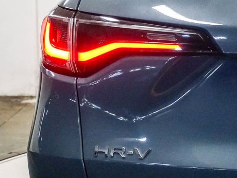 Used 2025 Honda HR-V Sport image 11