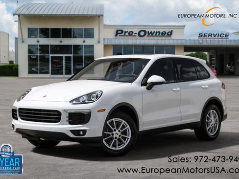 Used 2016 Porsche Cayenne AWD/4WD image 1