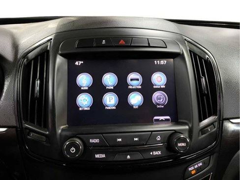 Used 2017 Buick Regal FWD image 31