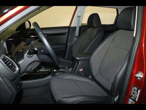 Used 2024 Kia Seltos S image 21
