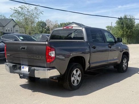 Used 2015 Toyota Tundra SR5 w/ SR5 Upgrade Package AWD/4WD image 4