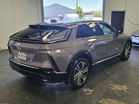 Used 2024 Cadillac Lyriq Luxury w/ LPO, Floor Liner Package RWD image 4