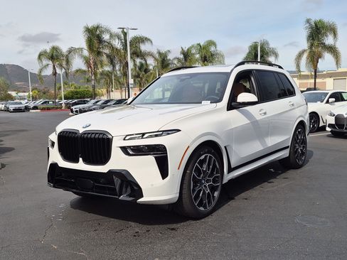 New 2027 BMW X7 xDrive40i w/ Executive Package AWD/4WD image 5