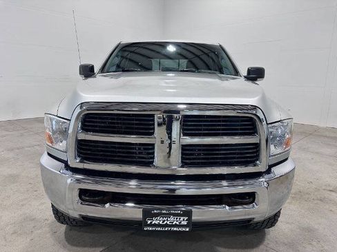 Used 2012 RAM 2500 SLT w/ Technology Group AWD/4WD image 3
