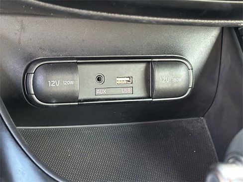Used 2015 Kia Soul + image 18