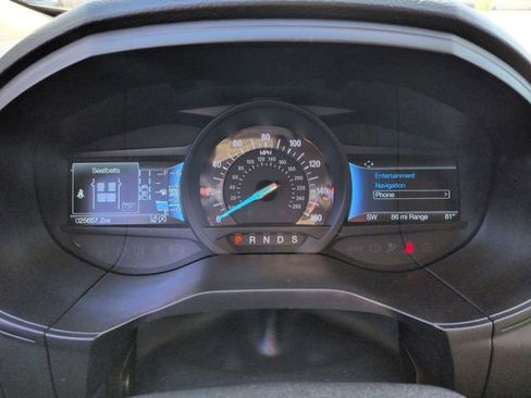 Used 2024 Ford Edge Titanium image 34