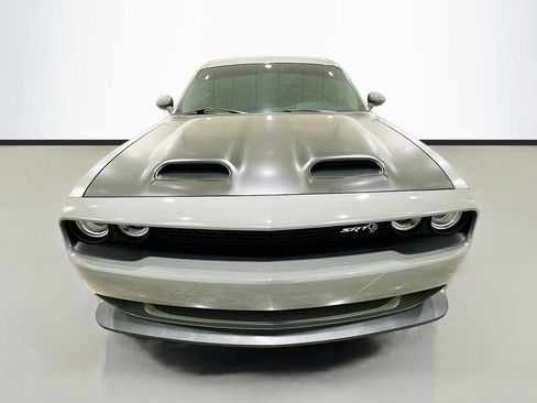 Used 2023 Dodge Challenger SRT Hellcat RWD image 2