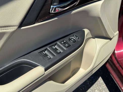 Used 2017 Honda Accord EX-L image 20