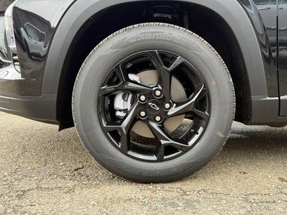 New 2026 Chevrolet Trax LT w/ Midnight Edition