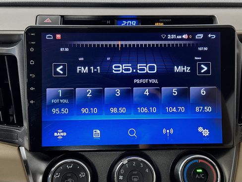 Used 2013 Toyota RAV4 LE FWD image 19