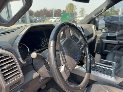 Used 2020 Ford F150 Platinum w/ Technology Package AWD/4WD image 11