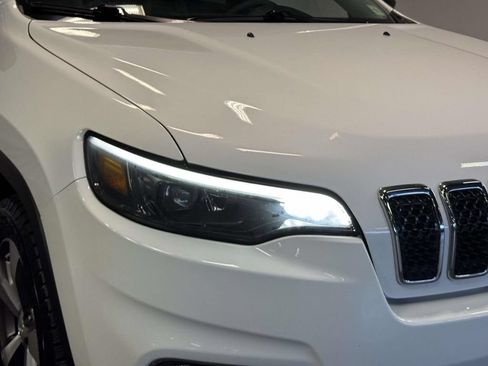 Used 2022 Jeep Cherokee Limited AWD/4WD image 6