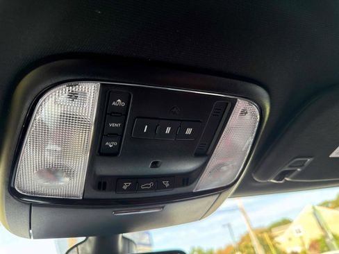 Used 2022 Dodge Durango R/T w/ Tow 'N Go Package image 23