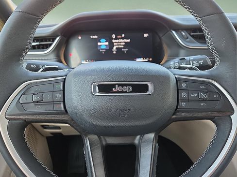 Used 2025 Jeep Grand Cherokee L Limited w/ Trailer Tow Package image 24