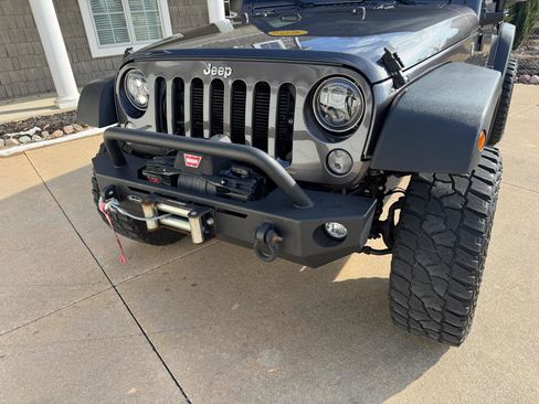 Used 2016 Jeep Wrangler Unlimited Sport w/ Quick Order Package 24S image 32