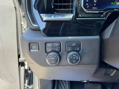 Used 2024 Chevrolet Silverado 1500 RST AWD/4WD image 16