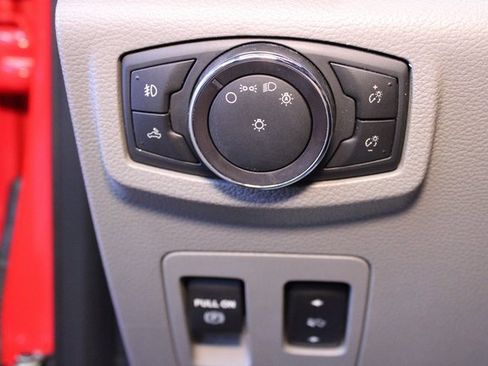 Used 2018 Ford F150 XLT w/ Equipment Group 302A Luxury image 18