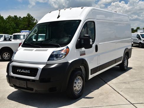 Used 2022 RAM ProMaster 2500 FWD image 3