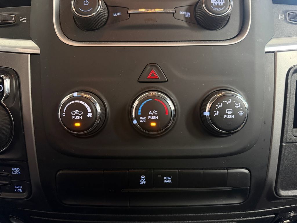 Used 2024 RAM 1500 Classic SLT AWD/4WD image 17