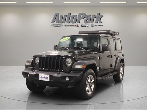 Certified 2018 Jeep Wrangler Unlimited Sport AWD/4WD image 6