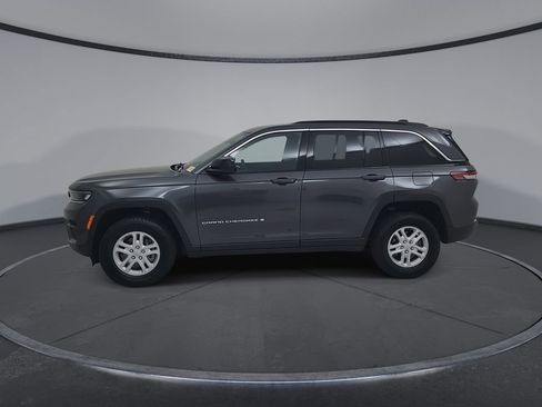 New 2025 Jeep Grand Cherokee Laredo w/ Luxury Tech Group I AWD/4WD image 8