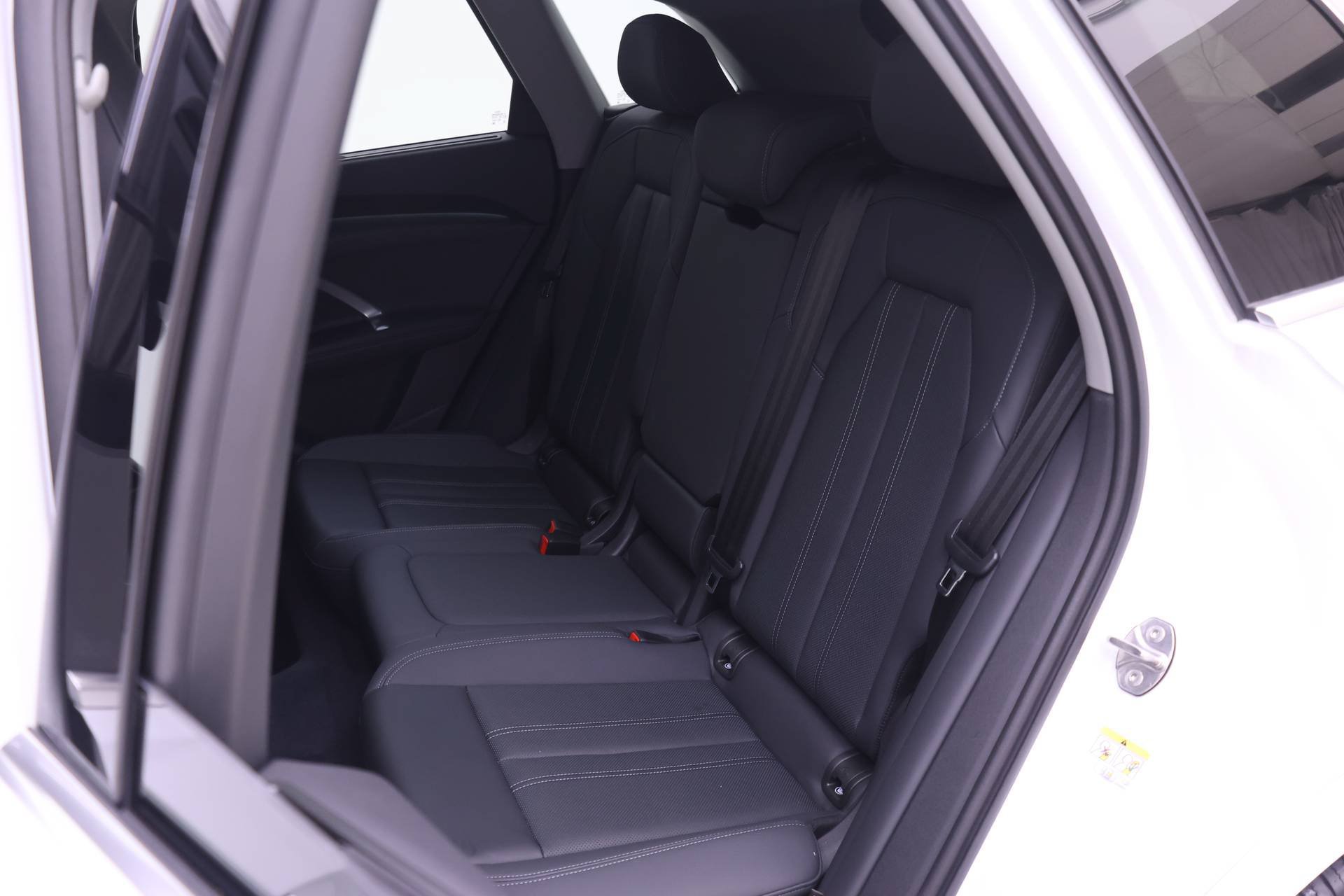 Certified 2025 Audi Q5 Premium AWD/4WD image 13
