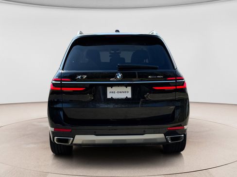 Used 2025 BMW X7 xDrive40i w/ Premium Package AWD/4WD image 4