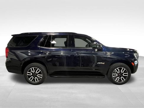 Used 2024 GMC Yukon AT4 w/ Technology Package AWD/4WD image 8