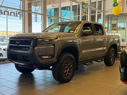 New 2026 Nissan Frontier PRO-4X w/ Pro-4x Convenience Package AWD/4WD image 2